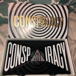 Conspiracy Palette Jeffree Star X Shane Dawson